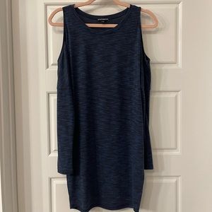 Express long sleeve top with cold shoulder detail size xs